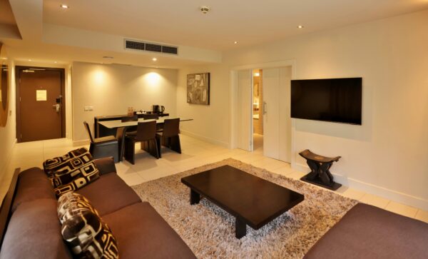 Executive Suite - Image 7