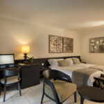 Superior Twin Room - Image 6