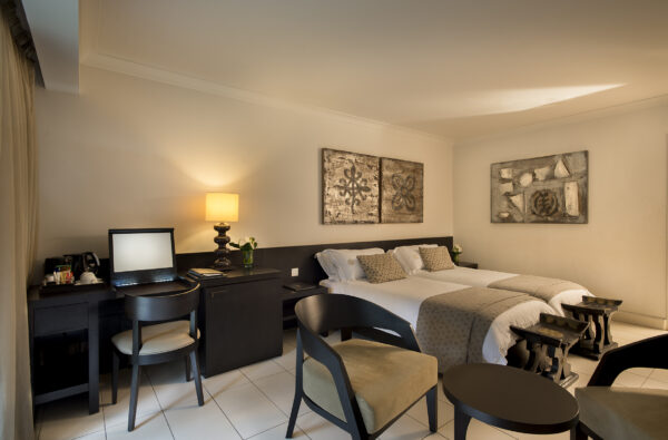 Superior Twin Room - Image 2
