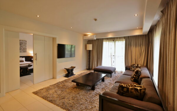 Superior Suite - Image 7