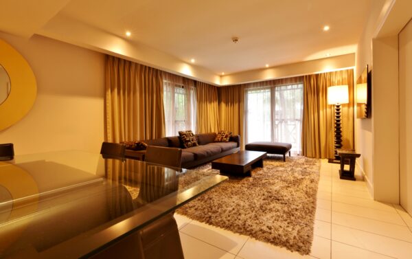 Executive Suite - Image 11