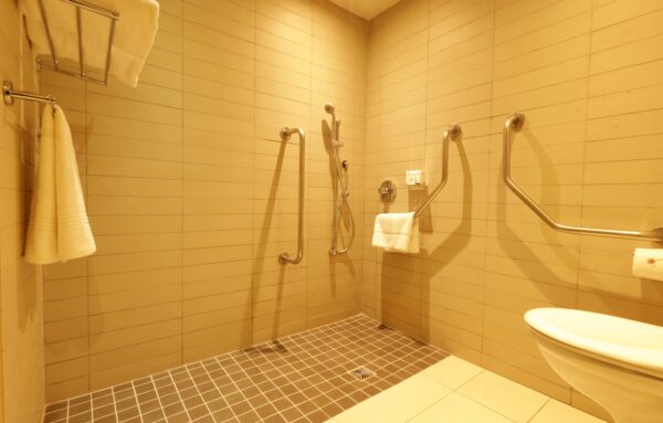 Paraplegic / Disabled Room